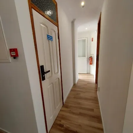 Wolley - Casa de hóspedes Peniche